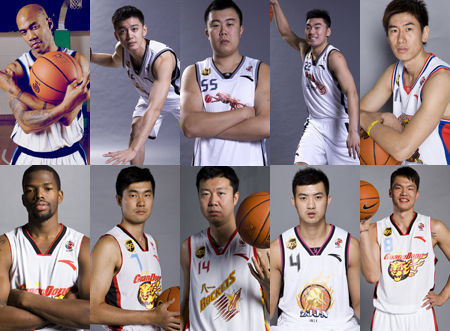 太阳报：英超想本赛季引入裁判摄像头，联盟将要求俱乐部同意（太阳报：英超拟本赛季启用裁判佩戴摄像头，需经各俱乐部同意）