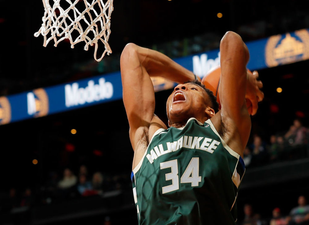 全面即战力！陈林坚10中4&三分6中3拿到12分5板2助1断（攻防兼备！陈林坚10投4中、三分6中3，贡献12分5板2助1断）