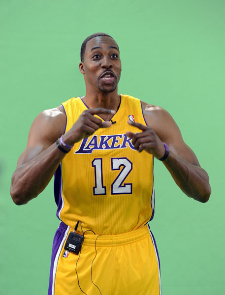 TA：奥赖利首秀表现得游刃有余；安德森很好地控制了比赛节奏（TA：奥赖利首战游刃有余，安德森节奏掌控到位）