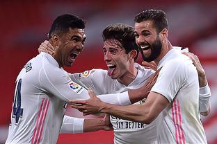 里程碑之战，恩里克迎来执教生涯第400场俱乐部赛事（里程碑时刻：恩里克迎来俱乐部执教第400战）