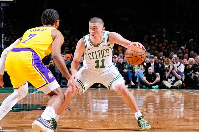 全市场：多特与曼联就桑乔展开谈判，曼联要价2000万欧（全市场：曼联与多特就桑乔转会进行磋商，标价2000万欧）