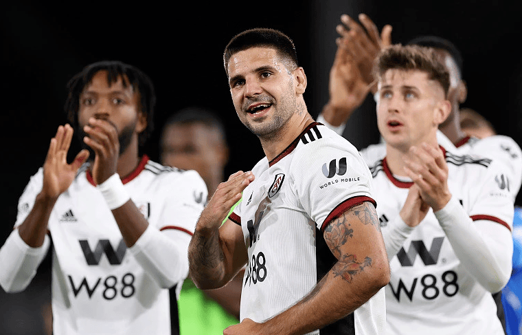 环足奖2025年最佳女足俱乐部候选：阿森纳女足、巴萨女足领衔（2025环足奖最佳女足俱乐部入围：阿森纳女足与巴萨女足领衔）