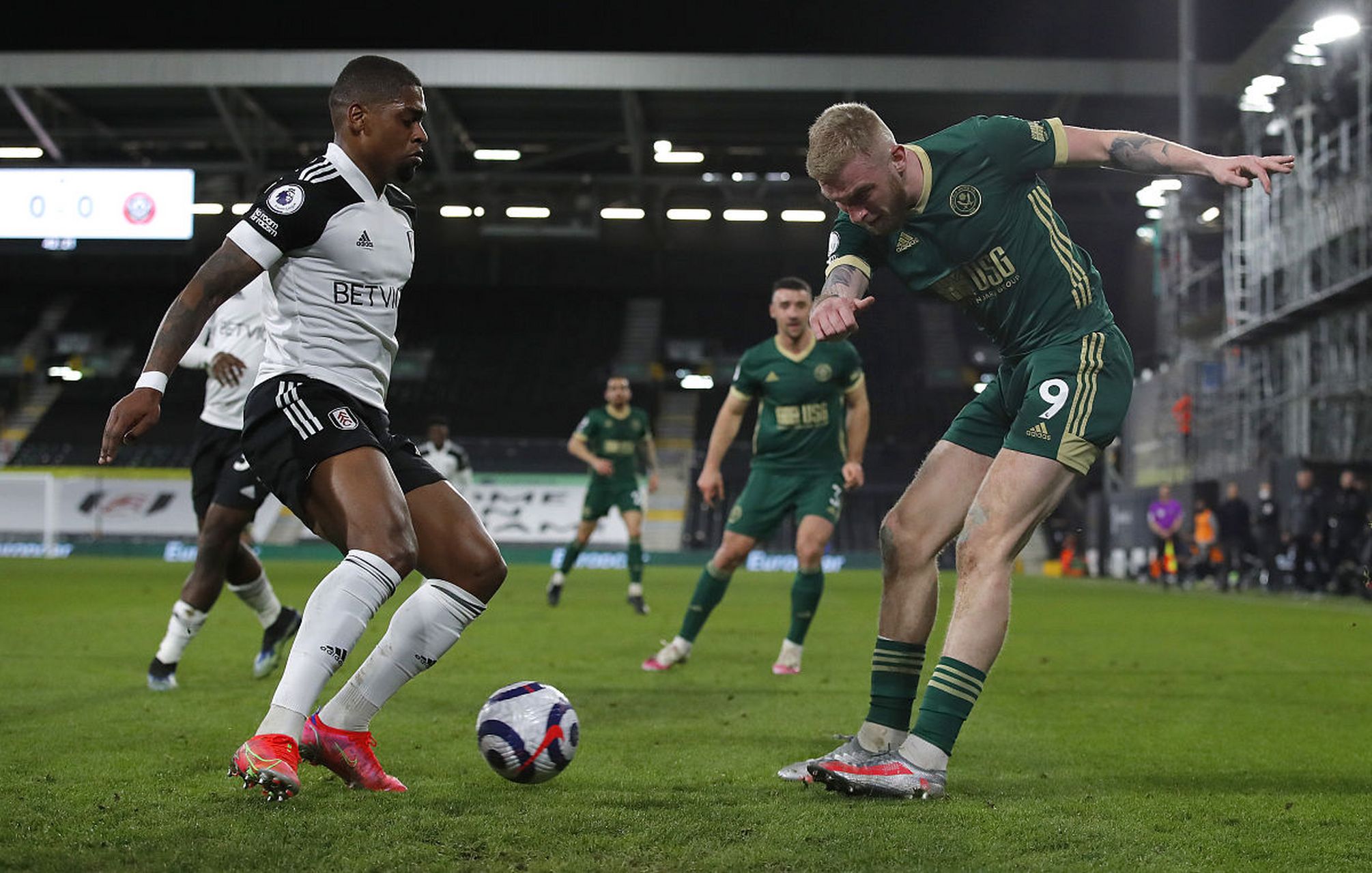 足协杯决赛火爆，观众超3.5万，票房破700万（足协杯决赛热度飙升：3.5万观众到场，票房突破700万）