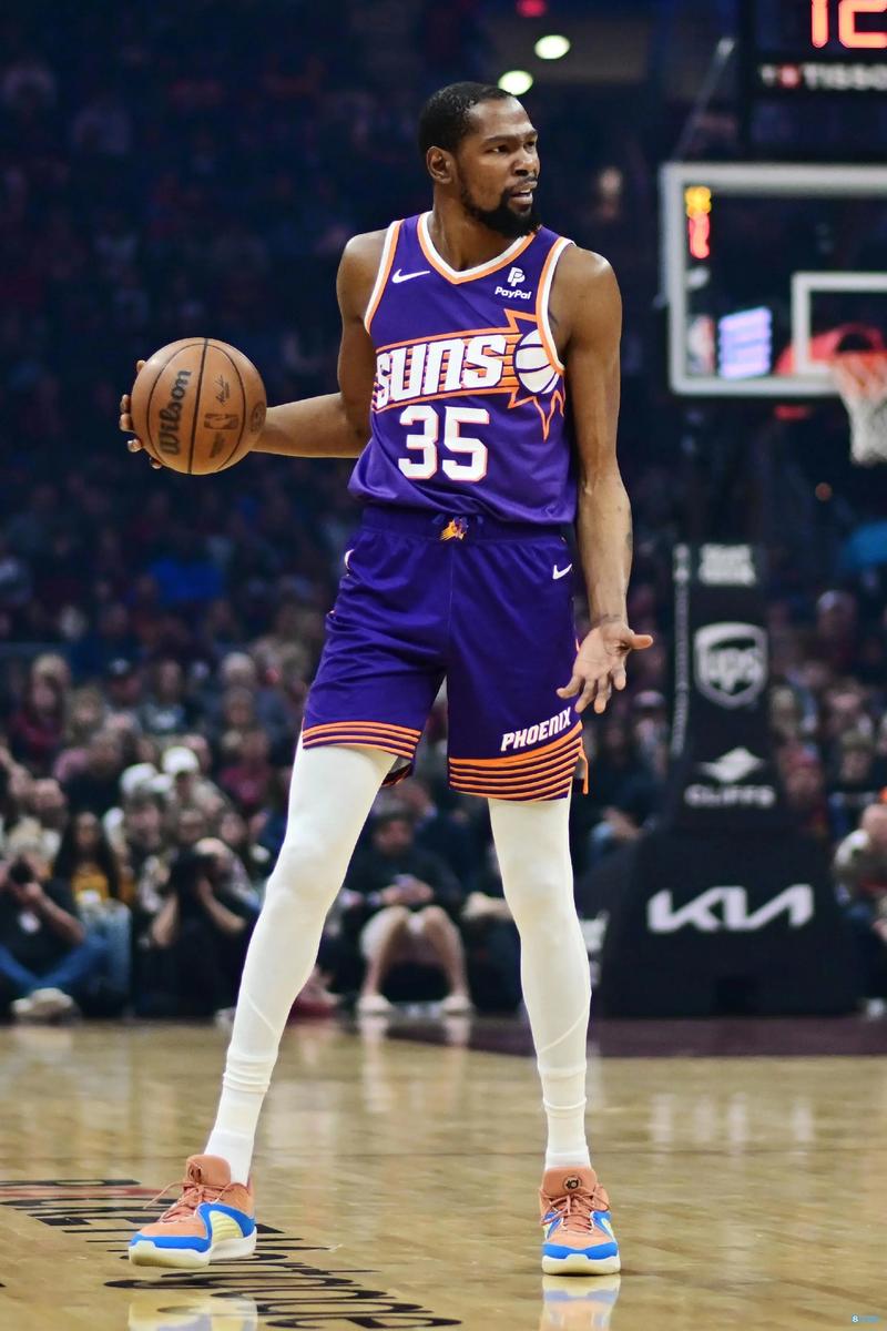 利雅得胜利遭FIFA实施转会禁令，据悉与拉波尔特转会款项有关（FIFA对利雅得胜利下达转会禁令，或与拉波尔特转会款有关）